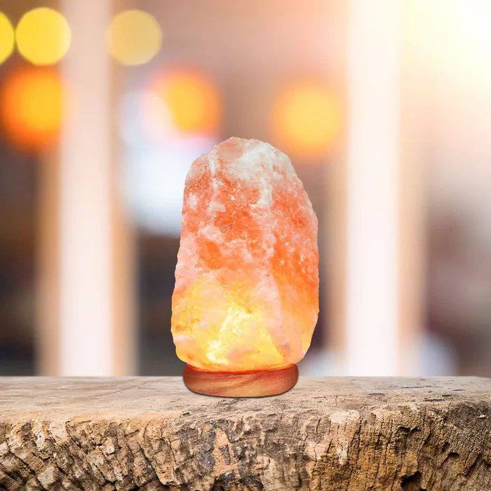 Lampara de sal del Himalaya natural rosada con luz calida para ambiente y bienestar - Tendeli Ecuador